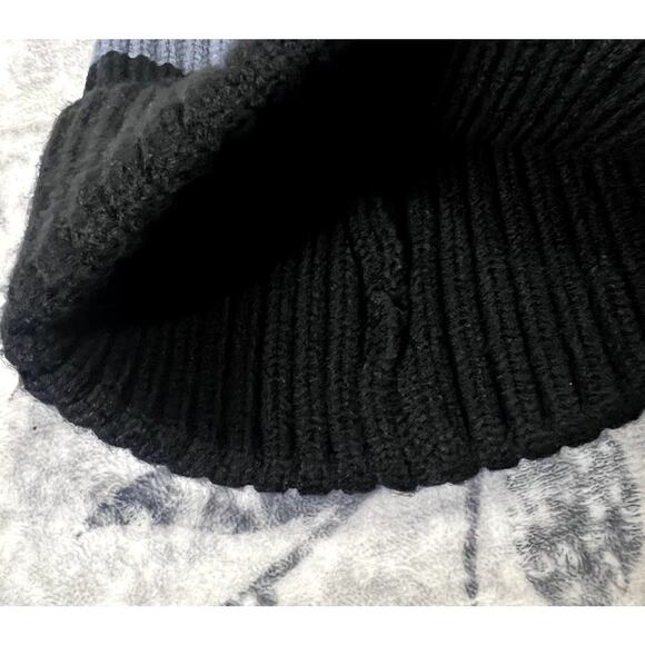 Alpine Beanie W/ Pom OS - Picture 4 of 4